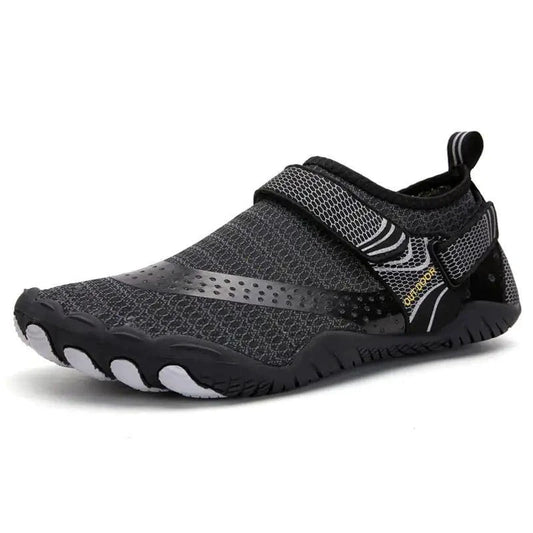Mandotos breathable double buckle unisex water shoes with slip-on design, suitable for aquatic activities and quick drying.