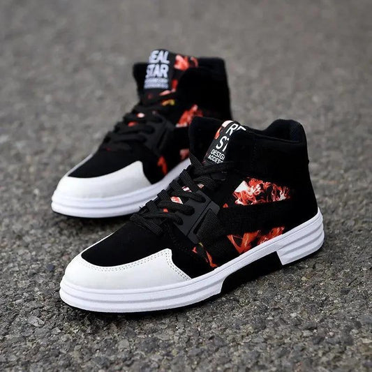 Mandotos camouflage high-top lace-up shoes with rugged design and durable sole, ideal for casual and outdoor wear.