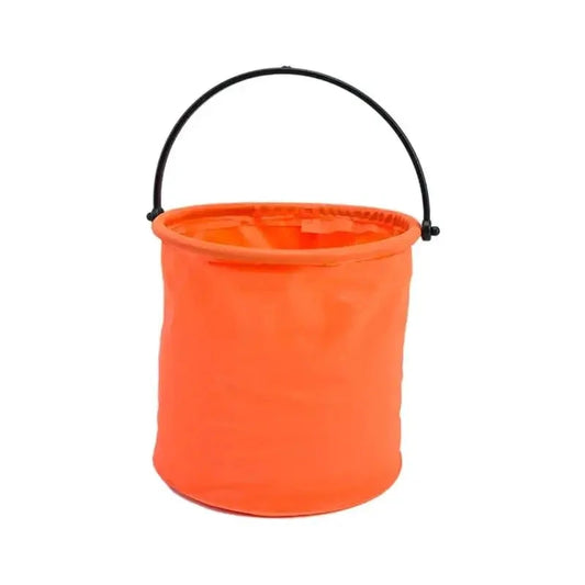 Compact seaside bucket by MANDOTOS with a handle, ideal for sandcastle building and play at the beach.