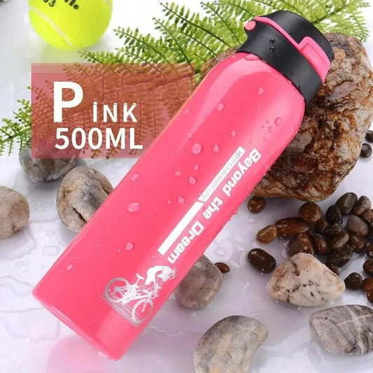 Mandotos CycleTherm insulated water bottle with stainless steel body and leak-proof cap, perfect for keeping drinks hot or cold.