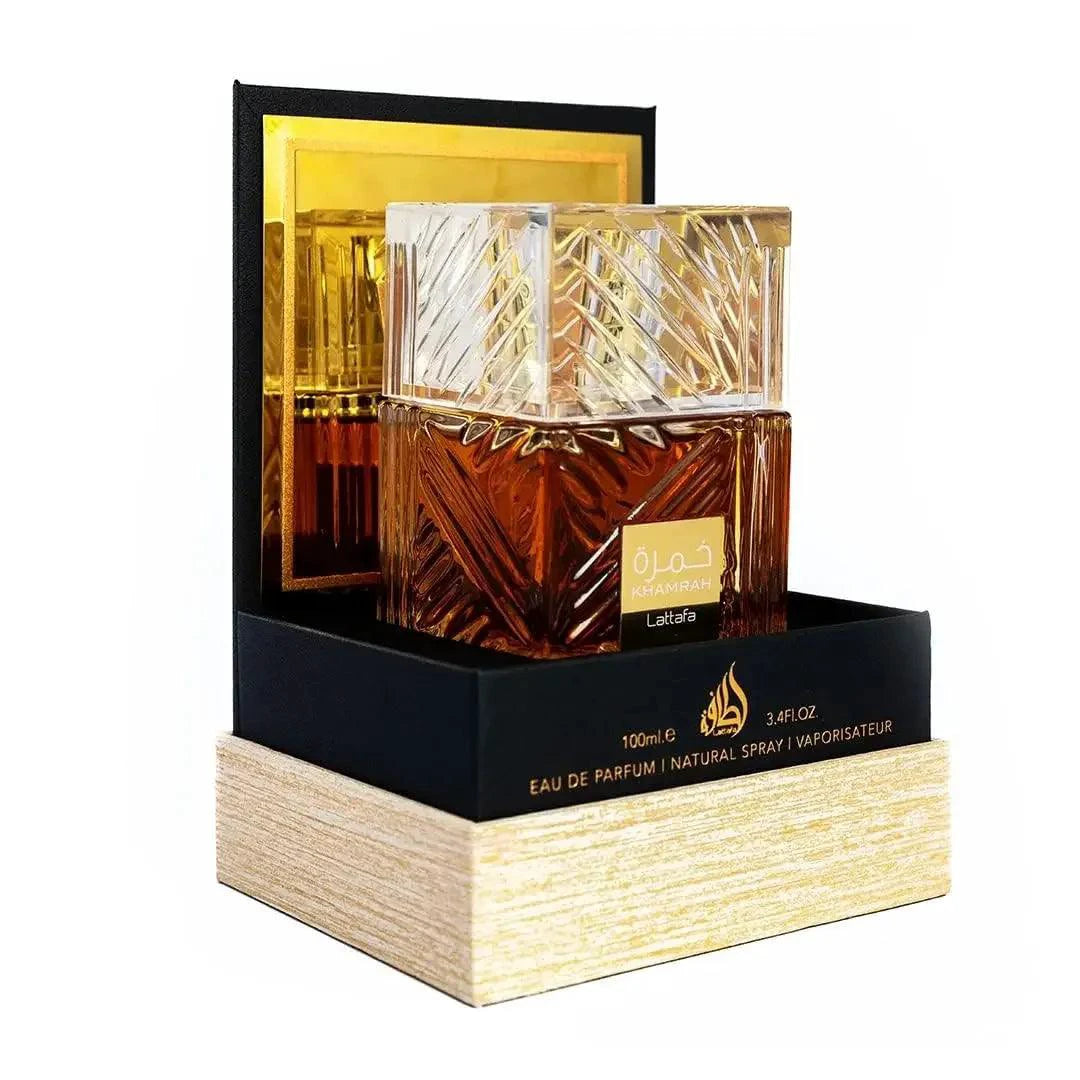 Mandotos Darey Khamrah 100ml men's cologne bottle with elegant wood scent, Arabic perfume for confident men.