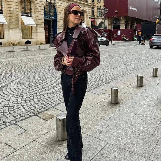 Mandotos women's loose lapel leather jacket with cropped streetwear style, perfect for casual fashion and layered looks.