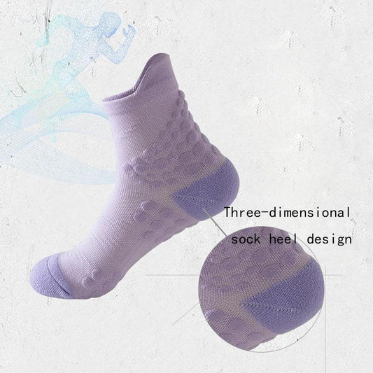 Mandotos TrailBliss women's crew socks, 6 pairs, cushioned, breathable, anti-odor, ideal for hiking, running, and cycling activities.