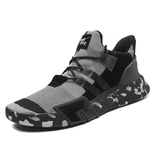 Mandotos Featherweight outdoor running shoes with breathable mesh upper and versatile design for active outdoor sports.
