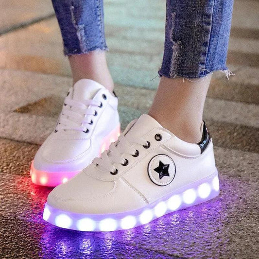 Mandotos LED light-up sneakers with sparkling features, showcasing illuminated soles and stylish design for vibrant, eye-catching footwear.