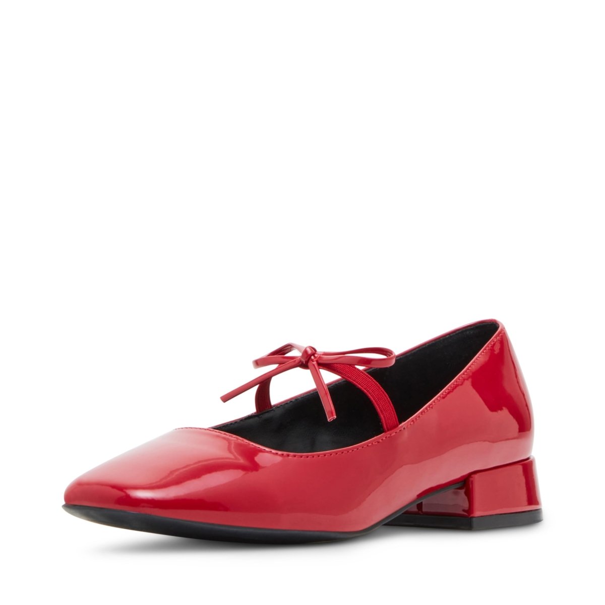 Red Madden Girl Egret ballet pump in size 8.5, featuring a classic slip-on design and comfortable fit.