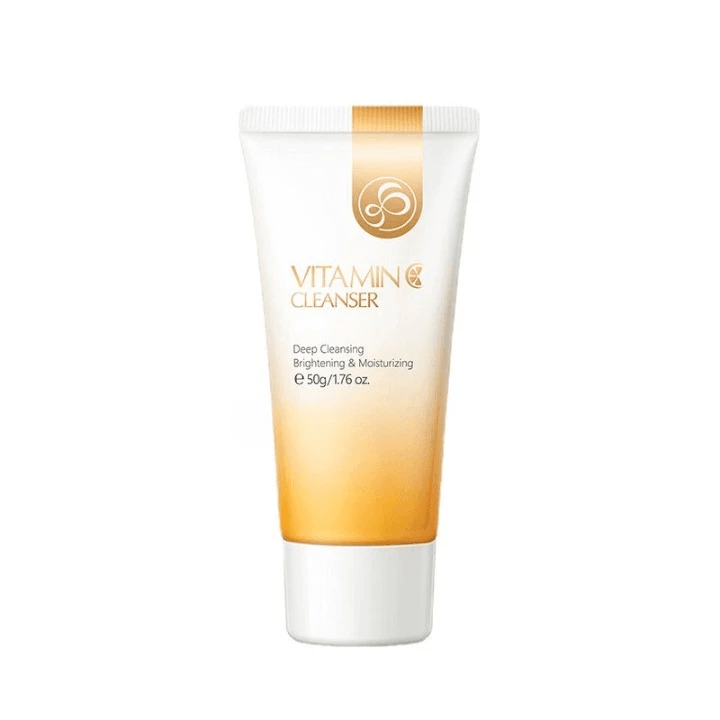 Mandotos Laikou Radiant Skin Vitamin C Wash for brightening and revitalizing the complexion, with a clear, clean face and product bottle.