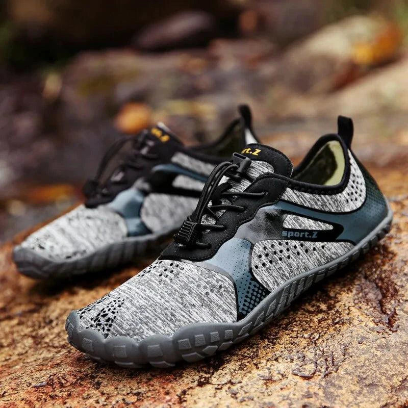 Mandotos outdoor hiking shoes with rugged soles and breathable fabric for outdoor adventures and trail walking.