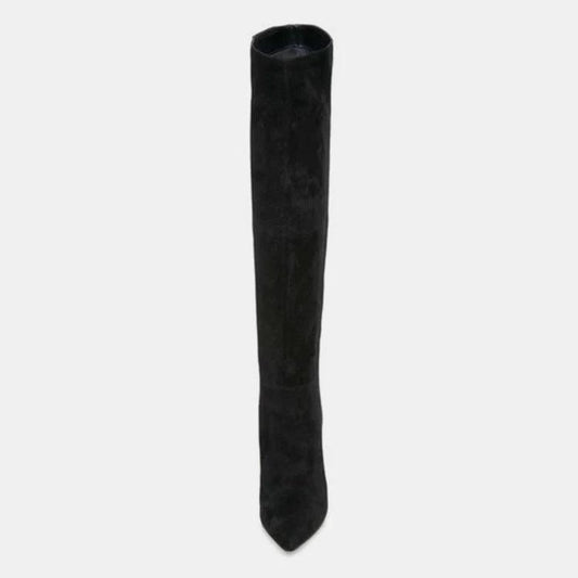 Mandotos stiletto heels with pleated design and high over-the-knee length, stylish footwear perfect for fashionable outfits.