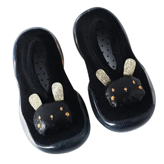 Mandotos toddler shoes in vibrant colors, featuring soft soles and comfortable straps for little kids' everyday wear.
