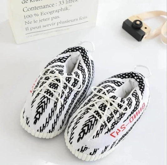 Mandotos winter warm slippers with plush lining, designed for cozy indoor comfort and everyday indoor wear.