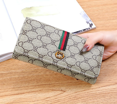 Gucci Sleek Geometric Wallet