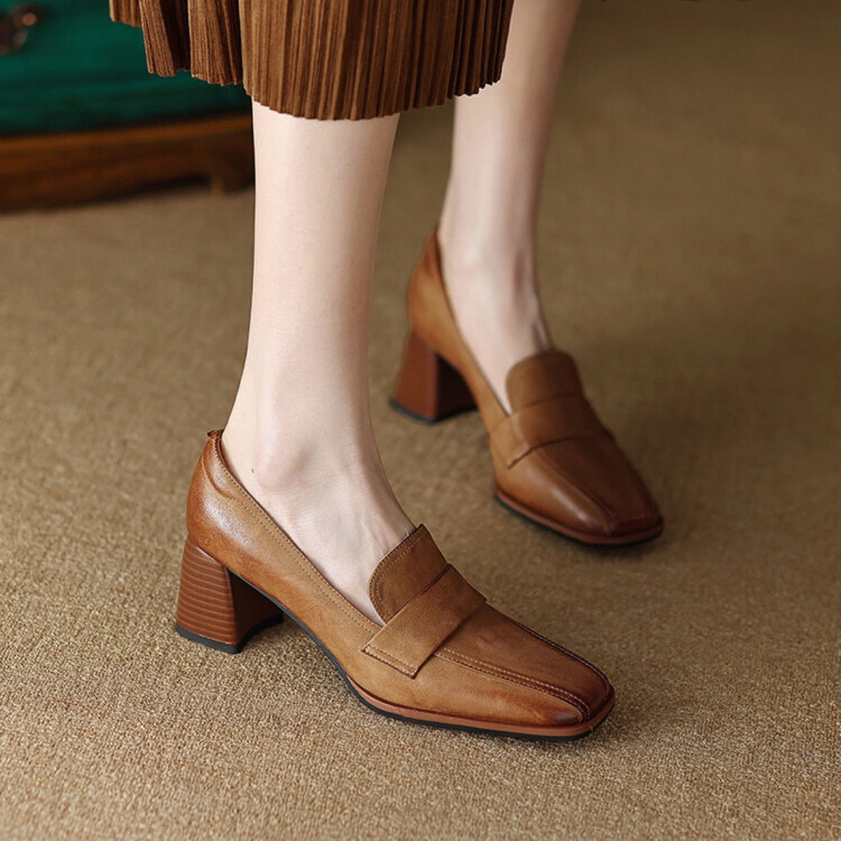 Zapatos de tacón grueso de piel de oveja con punta cuadrada para mujer – Zapatos de vestir de tacón alto retro