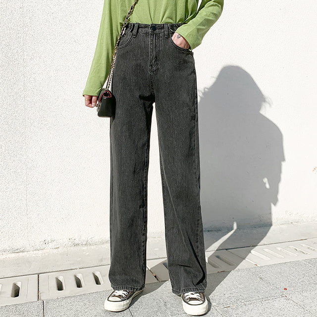 Chic Slim Loose-Fit Women's Jeans