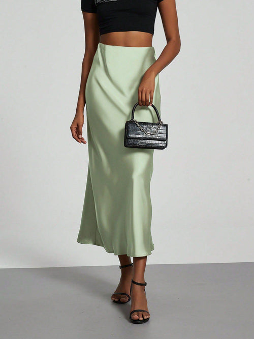In-Stock Cross-Border Women's Clothing Wholesale European and American Style Elegant Satin Midi Skirt Slimming and Flowy