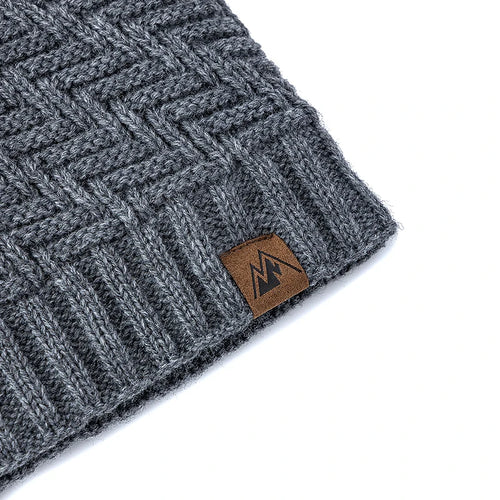 Unisex Peak Labal Winter Hats Fashion Knitted Hats For Men And Women Beanie Cap Outdoor Plush Fur Lined Warm Sports Hats