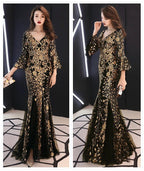 Mandotos princess evening dress with a slim fit design, featuring elegant fabric and a flattering silhouette for special occasions.