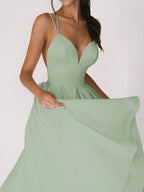Mandotos women's sexy V-neck suspender summer dress, A-line long style with a flattering fit and fashionable design.