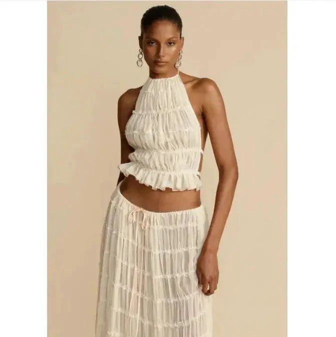 Mandotos 2-piece chic halter dress suit set featuring a stylish halter top and matching skirt in a modern design.