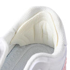 Mandotos sport shoe heel pads with adjustable size insoles, antiwear cushion inserts, and back stickers for comfort and protection.