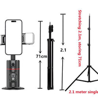 Mandotos AI 360° facial track stabilizer capturing a user wearing the device for smooth, stabilized facial tracking during filming.