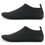 Mandotos AquaFlex unisex water shoes with quick-dry material, designed for beach, yoga, and swimming activities.