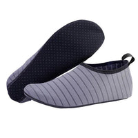 Mandotos AquaFlex unisex water shoes with quick-dry fabric and flexible sole for beach, yoga, and swimming activities.