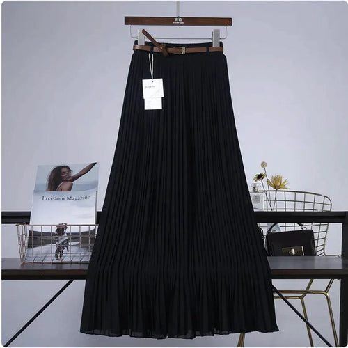 Mandotos Chic & Grace pleated chiffon skirt with flowing fabric, showcasing elegant, lightweight material and stylish pleat details.