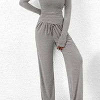 Mandotos City Comfort Asymmetrical Ensemble featuring stylish layered clothing and modern design for urban wear.