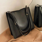 Mandotos eco-friendly vegan leather tote bag with stylish and sustainable design, featuring sturdy handles and spacious interior.