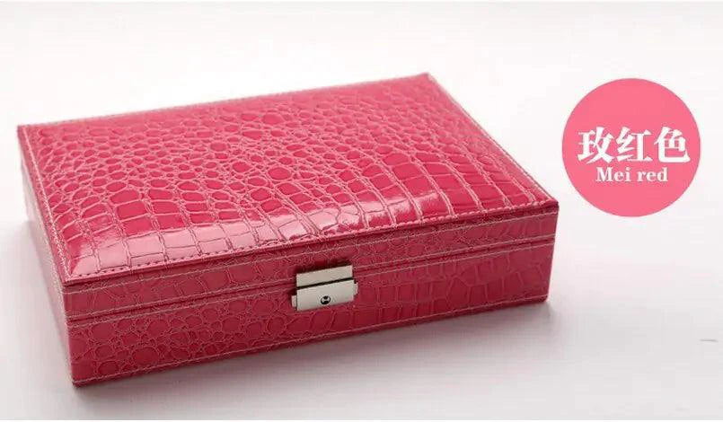 Mandotos elegant leather vanity case with a sleek design, featuring a smooth leather finish and compact storage for beauty essentials.