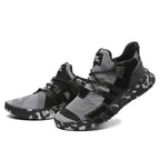 Mandotos Featherweight outdoor running shoes with breathable mesh upper and versatile design, ideal for running and outdoor activities.