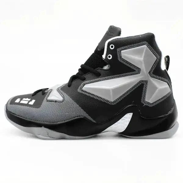 Mandotos high-performance outdoor basketball kicks with durable sole and breathable design, suitable for outdoor courts.