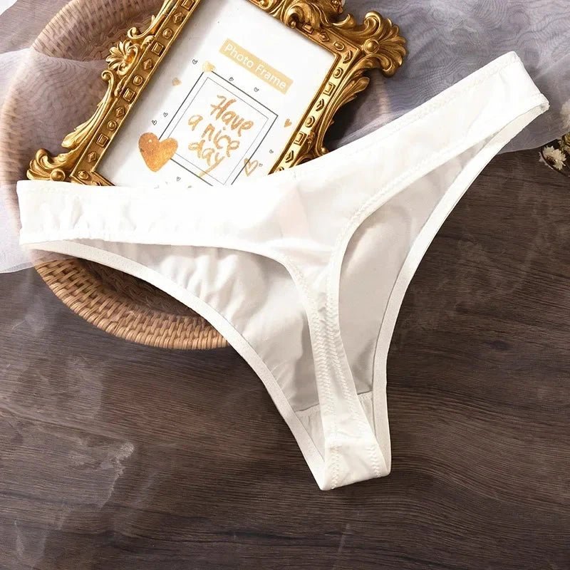 Mandotos Ice Silk women's seamless low-waist panties, quick-drying, breathable, skin-friendly lingerie undergarments.