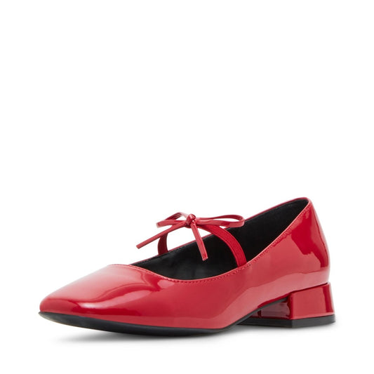 Madden Girl Egret red ballet pump in size 8.5 with rounded toe and cushioned sole, stylish and comfortable for everyday wear.