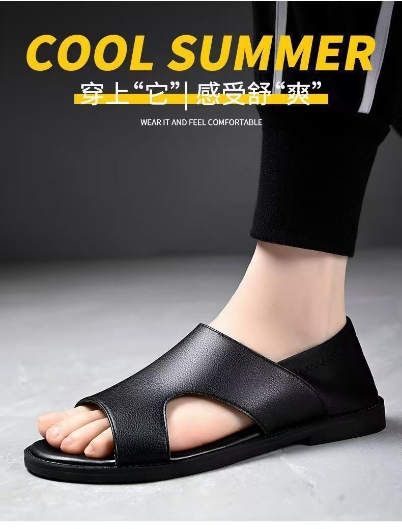 Mandotos International men's non-slip soft-soled beach sandals, ideal for summer comfort and casual outdoor wear.
