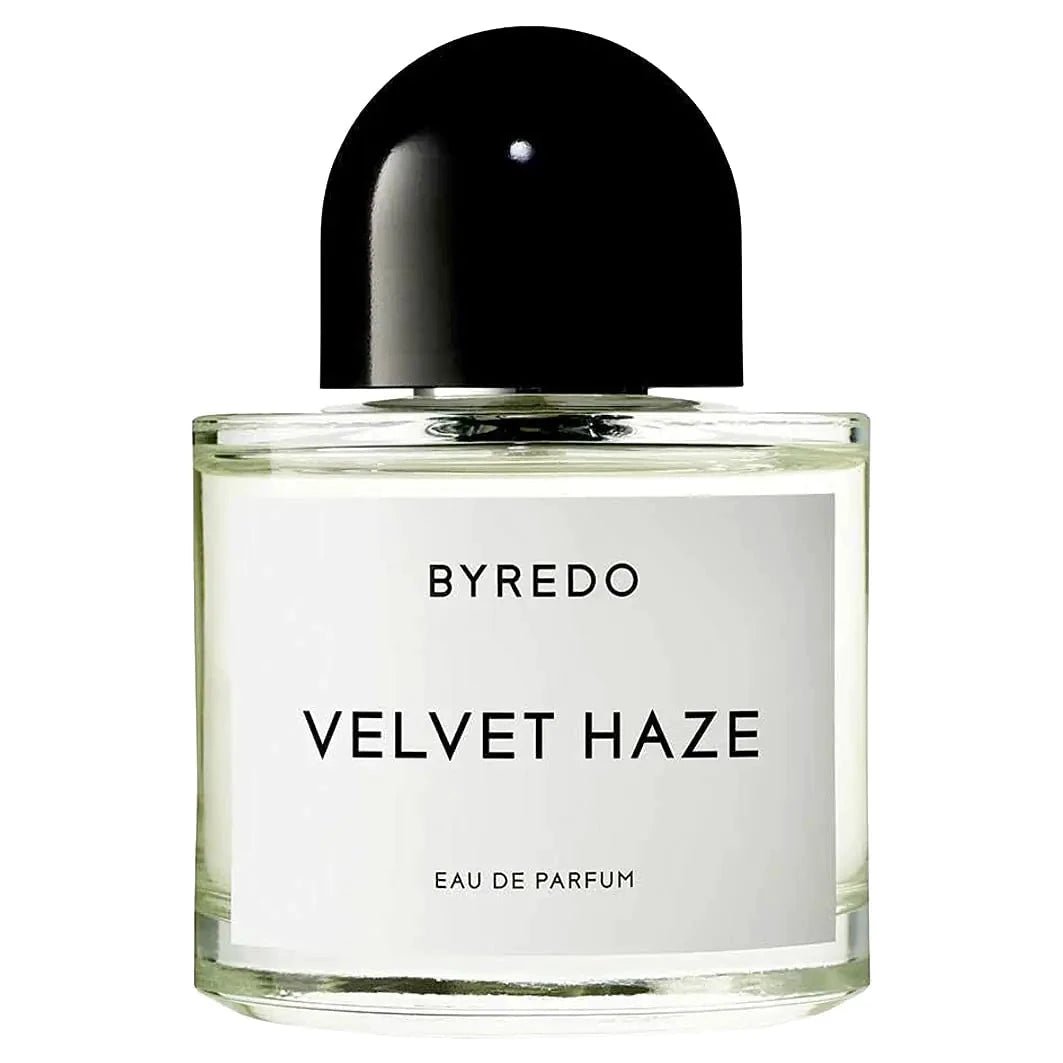 Mandotos International Velvet Mist Eau de Parfum 100ml bottle with elegant design and soft velvet packaging.
