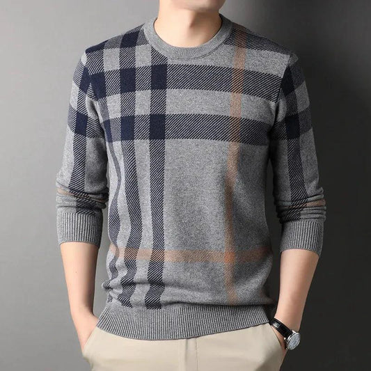 Mandotos men's knitwear casual crew neck sweater with long sleeves and ribbed hem, styled for relaxed everyday wear.