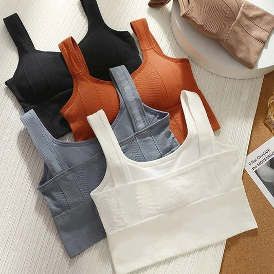 Mandotos breathable women's sports bra with seamless design, shockproof crop top, and push-up support for gym and yoga workouts.