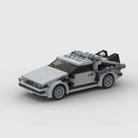 Mandotos DeLorean Time Travel Set with 214 gray building pieces, detailed model for creative play and display.