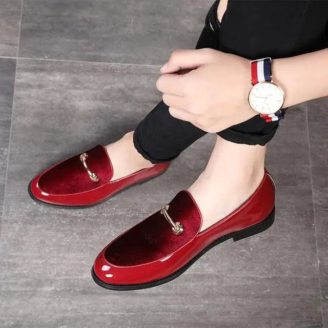 Mandotos men's navy leather loafers, slip-on dress shoes with premium leather construction and classic style.