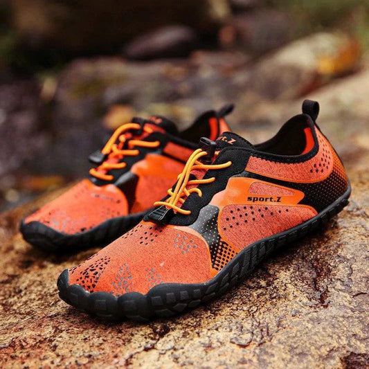 Mandotos outdoor hiking shoes with rugged soles and breathable fabric for trekking and outdoor adventures.
