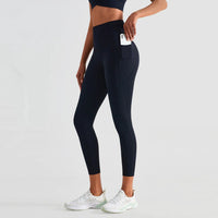 Mandotos ShapeEnhance activewear leggings in black, featuring a high-waist design and stretchy fabric for a comfortable fit.