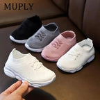Mandotos children's sneakers for girls and baby boys, sporty casual shoes in vibrant colors for active kids.