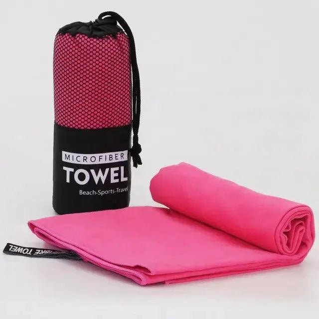 Mandotos Speedy Absorb Microfiber Towel shown folded with soft, lightweight fabric for quick drying and compact storage.