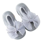 Mandotos toddler shoes in soft fabric with Velcro straps, designed for comfort and easy wear for young children.