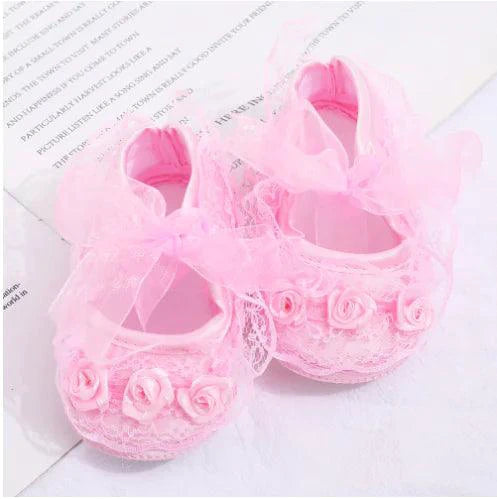 Cute MANDOTOS toddler shoes with soft fabric and Velcro straps, perfect for little kids' feet and easy to put on.