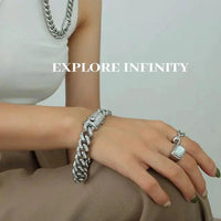 Mandotos TOSOKO 18K gold-plated Cuban chain set with sparkling zircon stones, featuring a bold, stylish jewelry design.