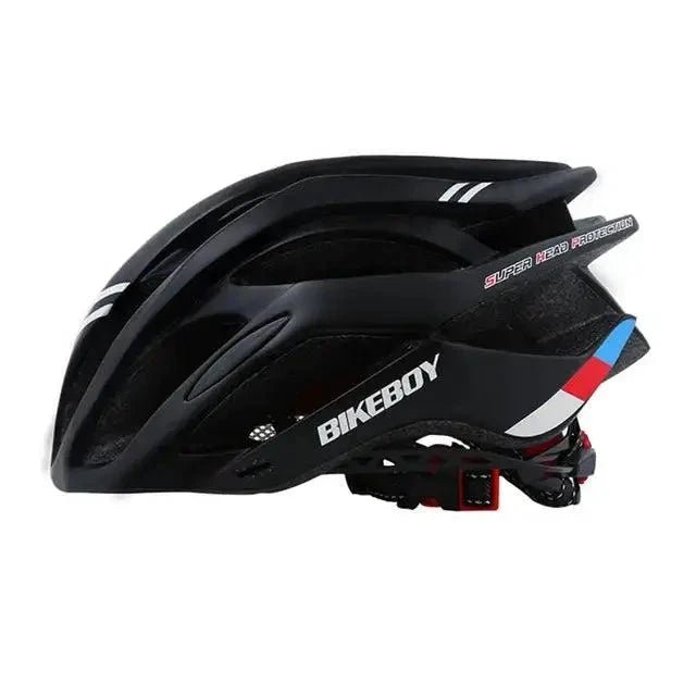 Mandotos TrailGuard adjustable bike helmet with ventilation and secure strap for safety and comfort during cycling.