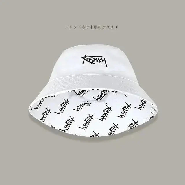 Mandotos Tropical Vibes men's Hawaiian bucket hat featuring a dual-style design, perfect for outdoor adventures year-round.